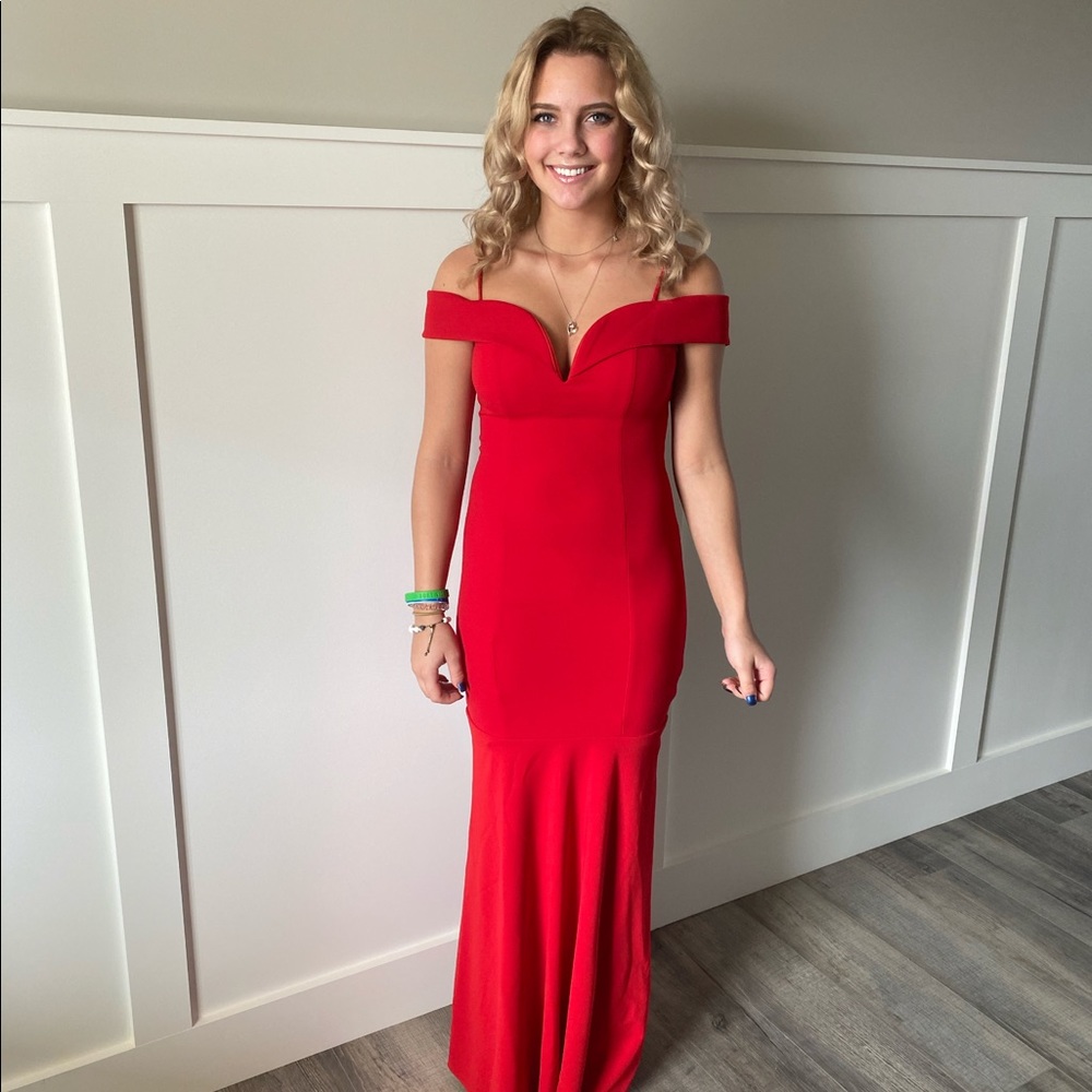 Red prom dress